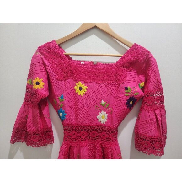 Stunning VTG MEXICAN OAXACA WEDDING PENTUCK Pink Lace FLORAL EMBROIDERY Dress XS - Picture 3 of 8